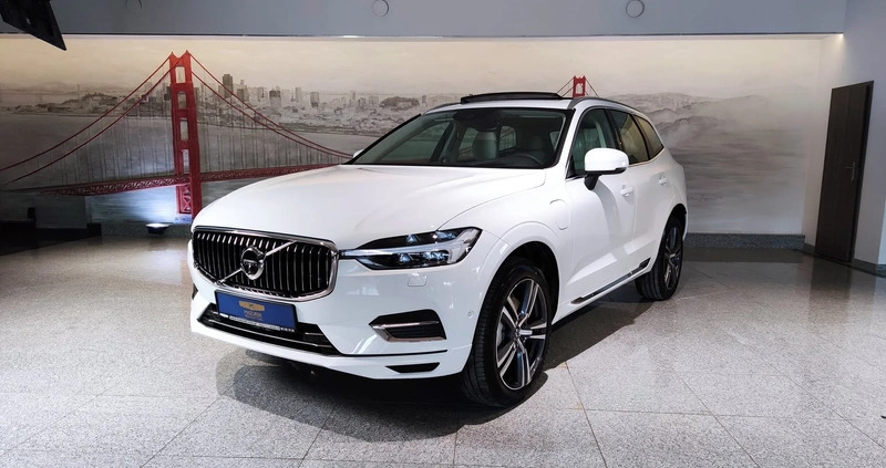 Volvo XC 60 cena 246600 przebieg: 74656, rok produkcji 2021 z Puck małe 781